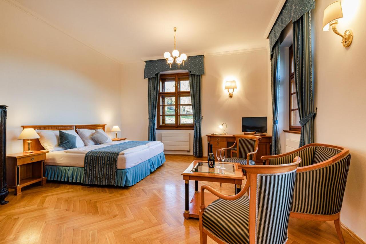 Wellness Hotel Zamecek Jetrichovice  Luaran gambar